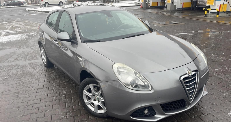 Alfa Romeo Giulietta cena 24900 przebieg: 230000, rok produkcji 2013 z Gniew małe 704